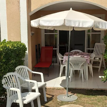 Апартаменты Cap Esterel, Quartier Belvedere 2p Meuble Tourisme 3 Etoiles Climatise Rez-de-jardin, Vue Mer, Wifi, Piscine Et Parking Inclus
