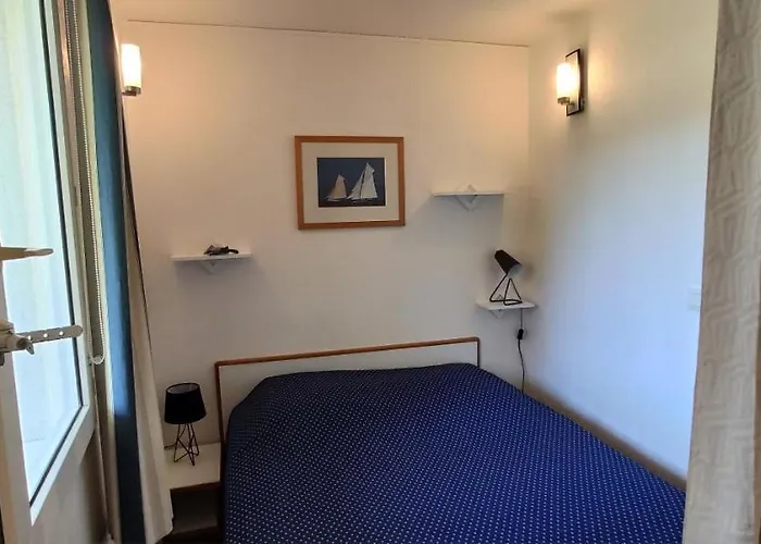 Апартаменти Cap Esterel, Quartier Belvedere 2p Meuble Tourisme 3 Etoiles Climatise Rez-de-jardin, Vue Mer, Wifi, Piscine Et Parking Inclus