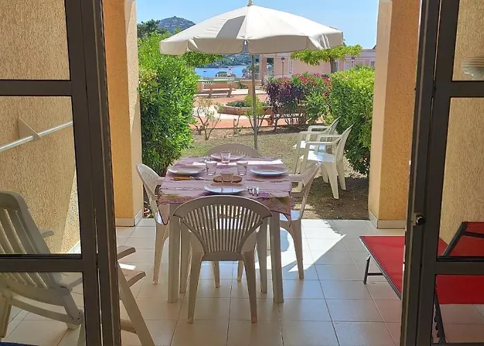 Апартаменти Cap Esterel, Quartier Belvedere 2p Meuble Tourisme 3 Etoiles Climatise Rez-de-jardin, Vue Mer, Wifi, Piscine Et Parking Inclus *