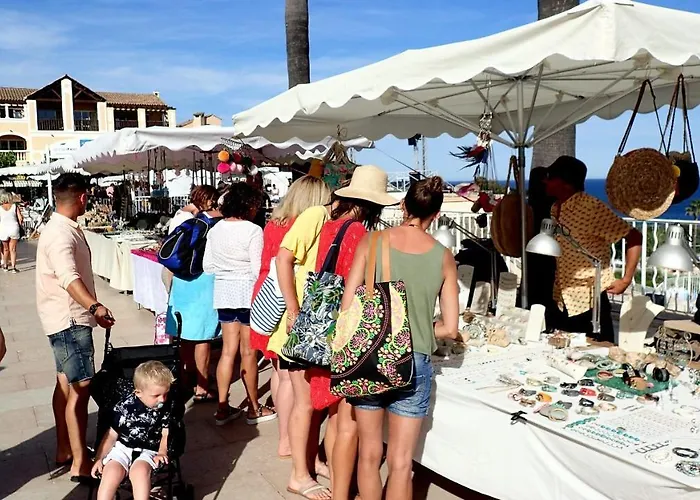 Apartamento Cap Esterel, Quartier Belvedere 2p Meuble Tourisme 3 Etoiles Climatise Rez-de-jardin, Vue Mer, Wifi, Piscine Et Parking Inclus Saint-Raphaël