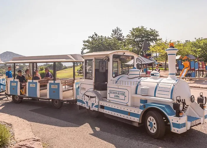 Cap Esterel, Quartier Belvédère 2p Meublé Tourisme 3 étoiles Climatisé Rez-de-jardin, Vue Mer, Wifi, Piscine Et Parking Inclus Appartamento *